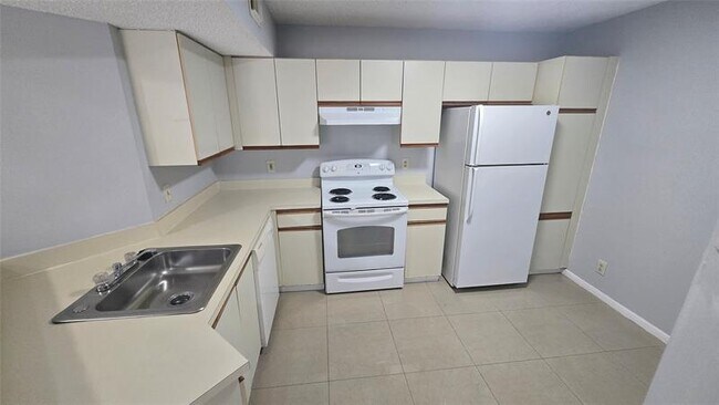 Building Photo - 9055 Wiles Rd