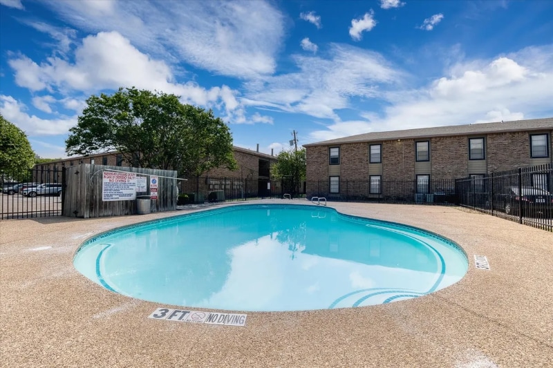 Building Photo - 1421 S 12th St