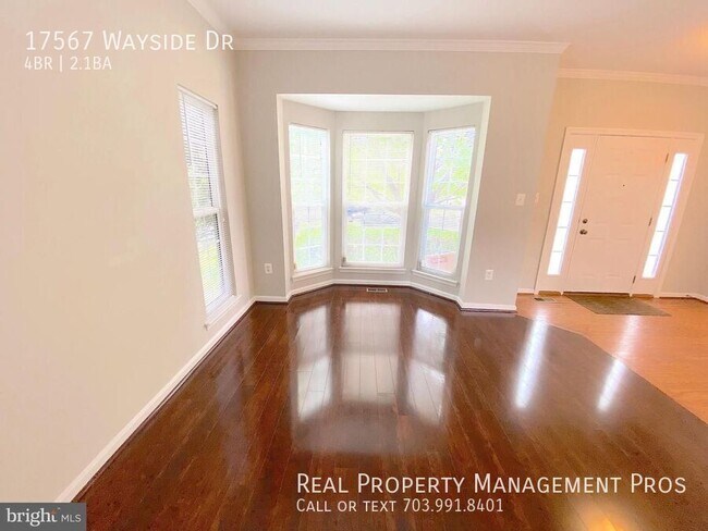 Building Photo - 17567 Wayside Dr