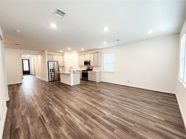 Building Photo - 7230 Greenbriar Bnd Ct