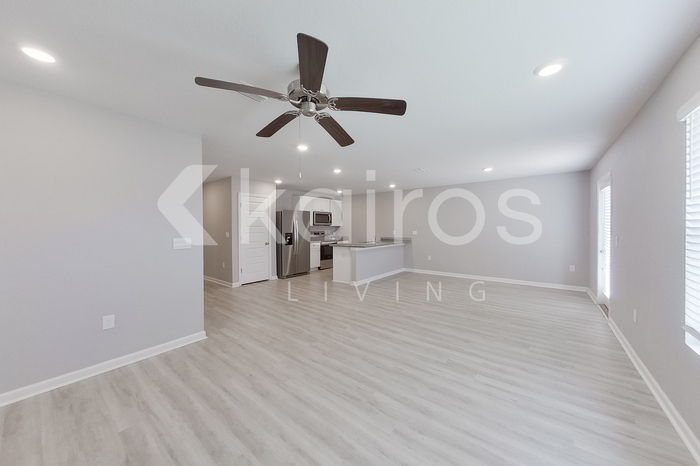 Building Photo - 131 Swallowtail Ln