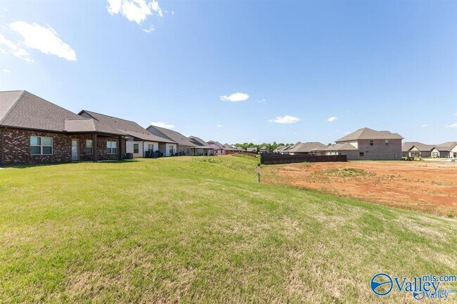 Building Photo - 107 Ranna Dr