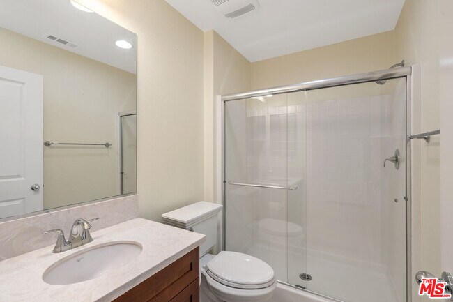 Building Photo - 17053 Cantlay St