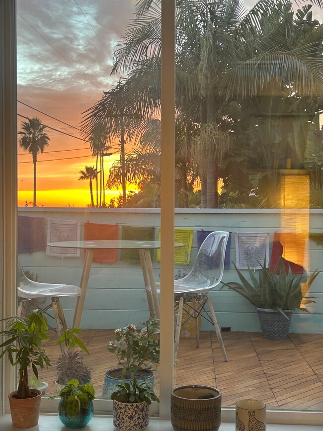 Building Photo - 1624 N Coast Highway 101