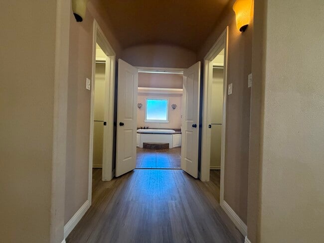 Building Photo - 5508 104th St