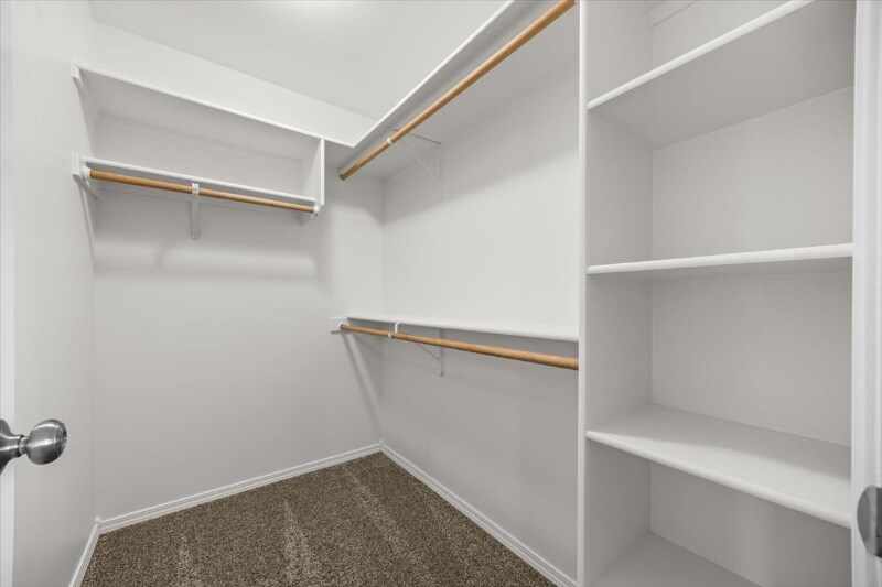 Building Photo - 5174 N Rothmans Ave