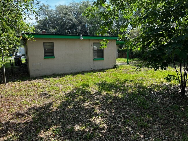 Building Photo - 7022 Linda Dr