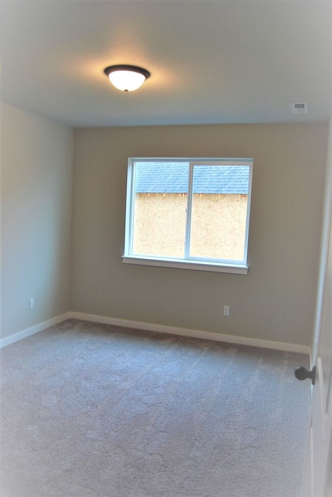 Building Photo - New Construction 3 Bedroom 2.5 Bath Newber...
