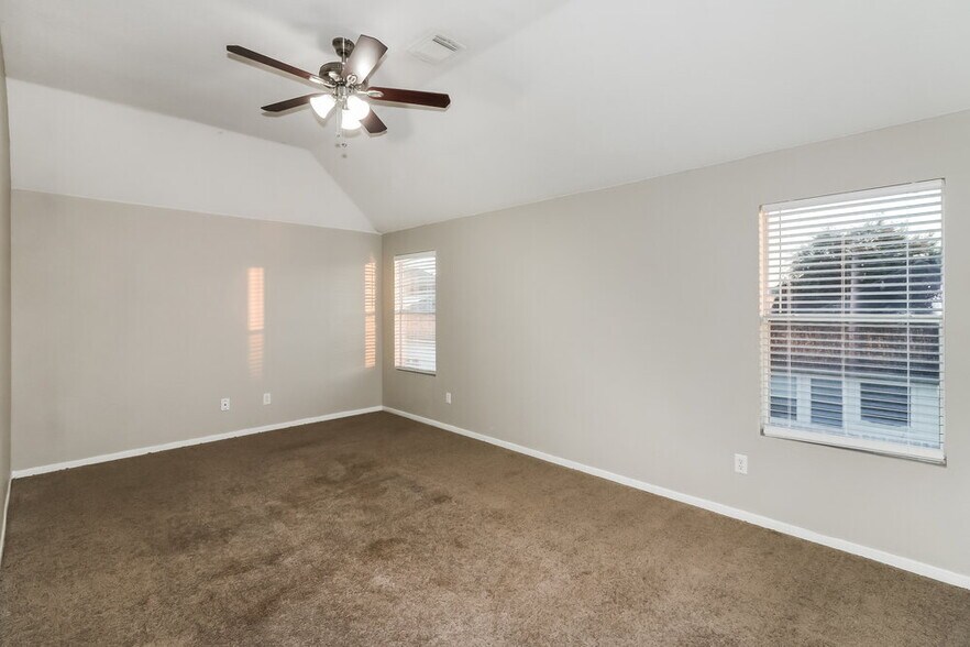 Building Photo - 12146 Landsdown Ridge Way