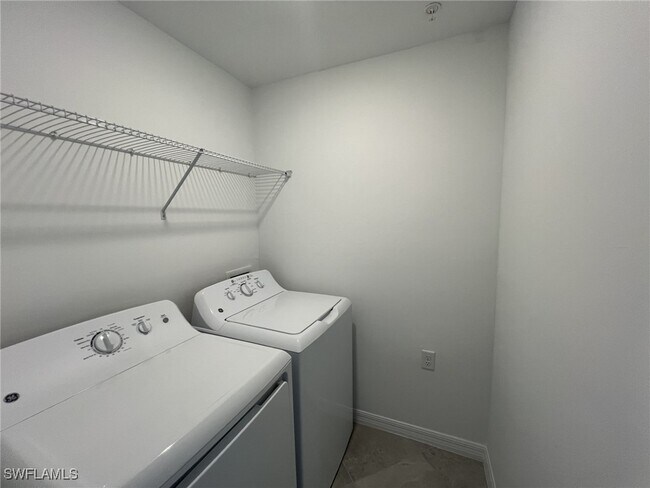 Building Photo - 5454 Double Eagle Cir