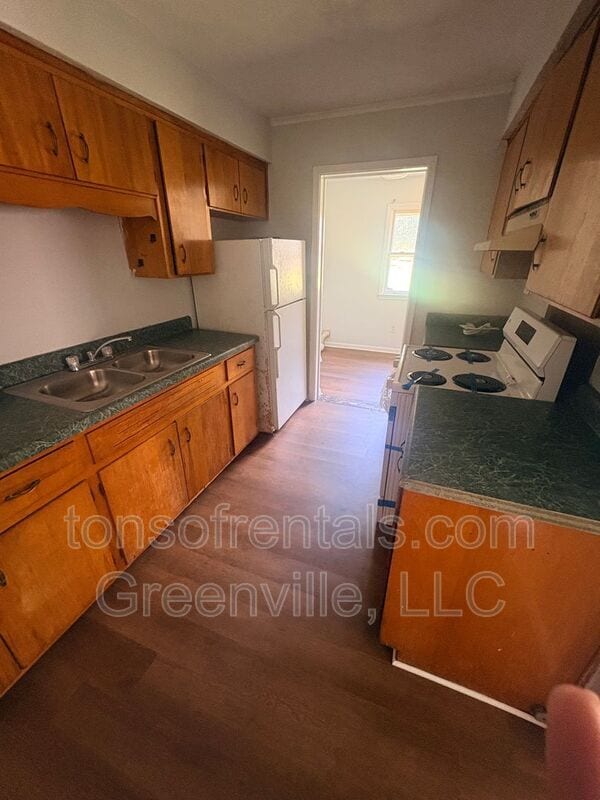 Building Photo - 293 Dogwood Club Rd