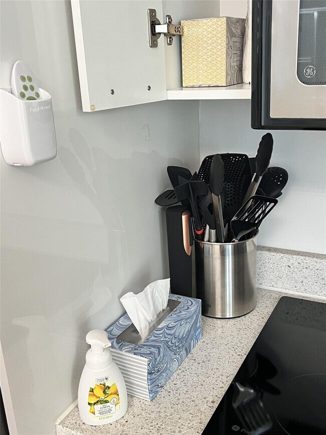 Building Photo - 133 NE 2nd Ave