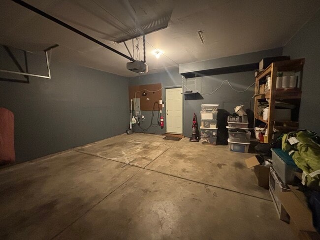Building Photo - 1523 Grand Dr