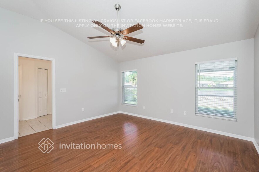 Building Photo - 29413 Crossland Dr