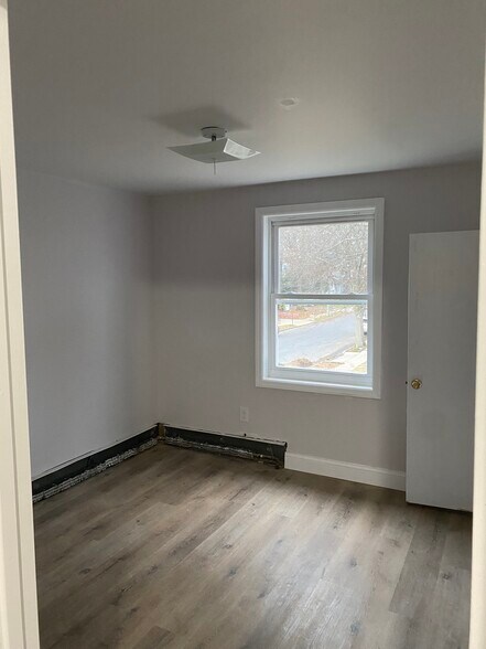 Building Photo - 105 W Milton Ave