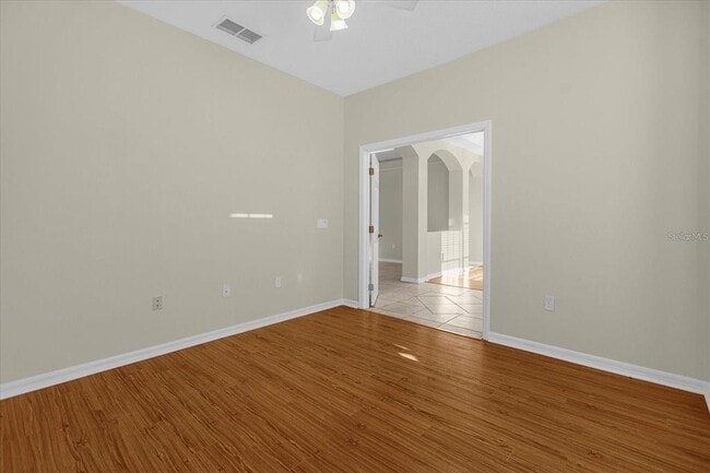 Building Photo - 13131 Luxbury Loop