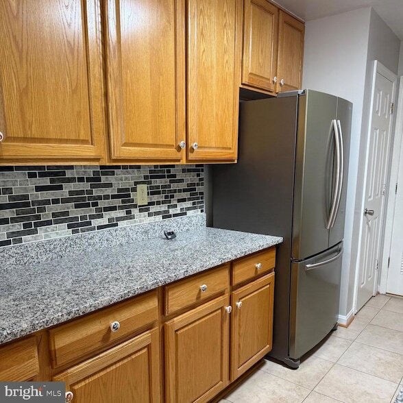 Building Photo - 10730 Symphony Way
