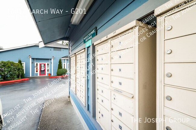 Building Photo - 16817 Larch Way