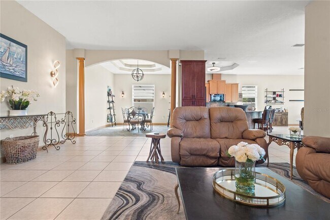 Building Photo - 10206 Shooting Star Ct