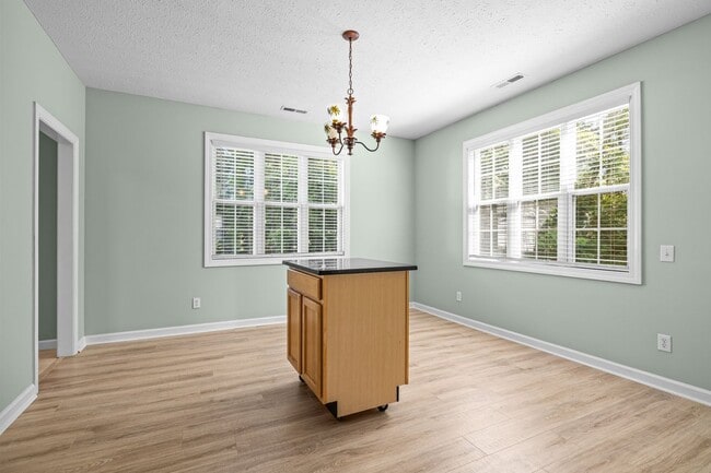 Building Photo - Four Bed Brandywine Home Available Now