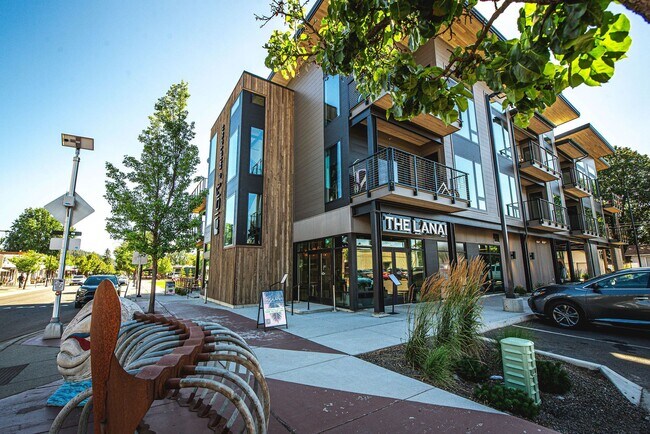 Building Photo - Modern Midtown Living | 2 Bed, 2 Bath Near...