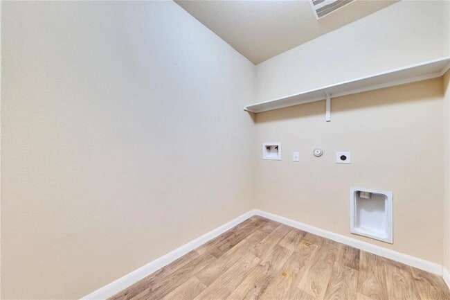 Building Photo - 5913 Diamondleaf Bend