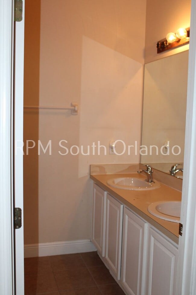 Building Photo - 3566 Sanctuary Dr