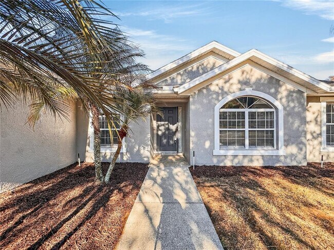 Building Photo - 14309 Golden View Dr