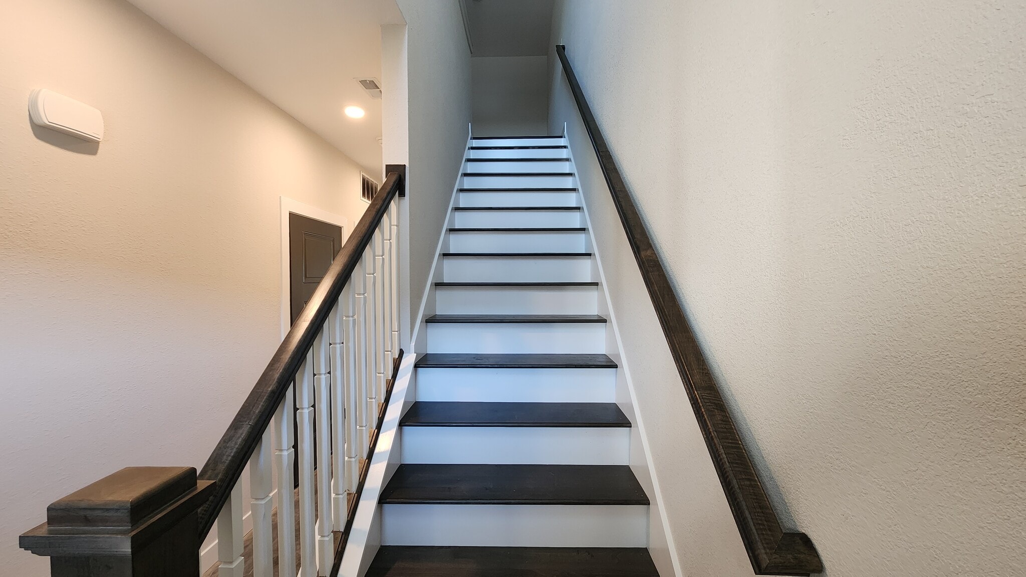 Building Photo - 3319 Stoneway Ct