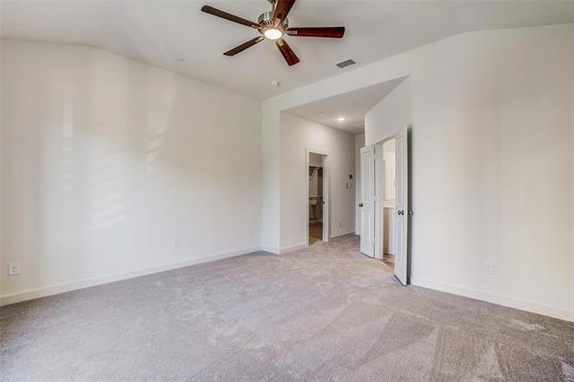 Building Photo - 1420 Navasota Trail