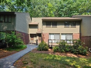 Building Photo - 604 Old Stone Brook