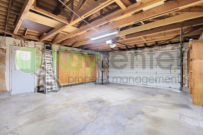 Building Photo - 6510 Barkley Way