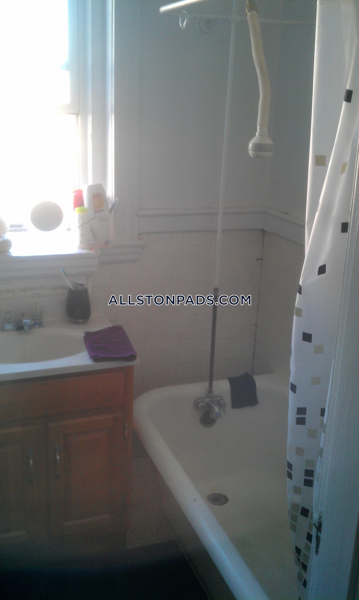 Building Photo - 28 Quint Ave