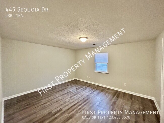 Building Photo - 445 Sequoia Dr