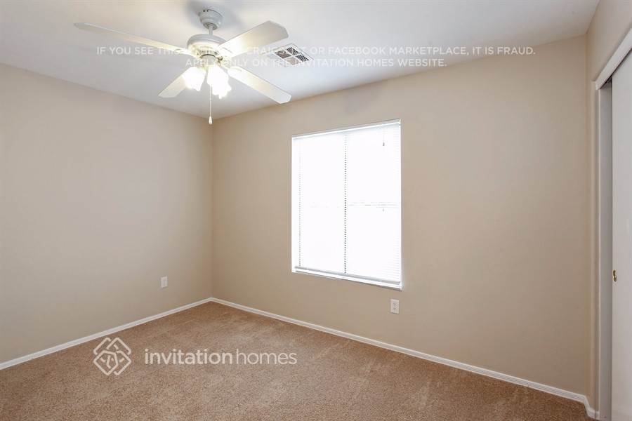 Building Photo - 1216 S 121st Ln