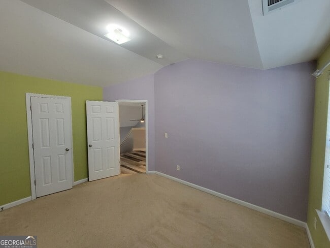 Building Photo - 175 Stillwood Dr