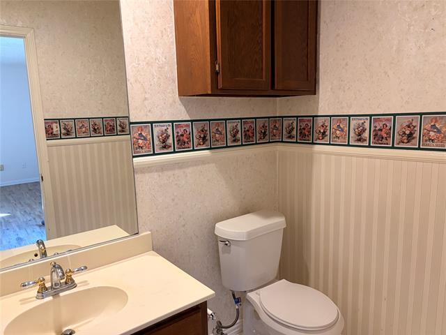 Building Photo - 2327 Torrington Dr