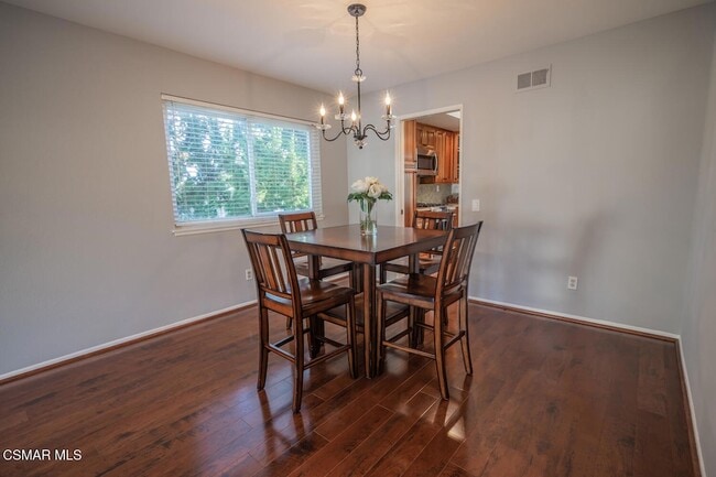 Building Photo - 3065 Starling Ave