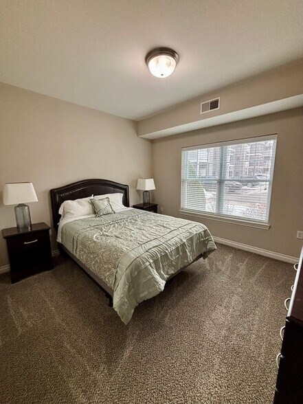 Building Photo - 2493 Sweet Home Rd