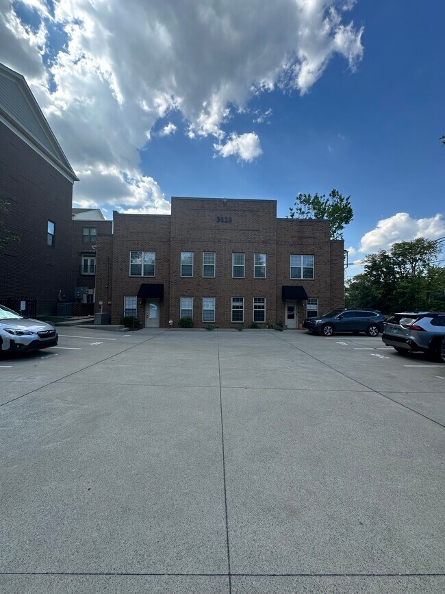 Primary Photo - 3128 Belwood St