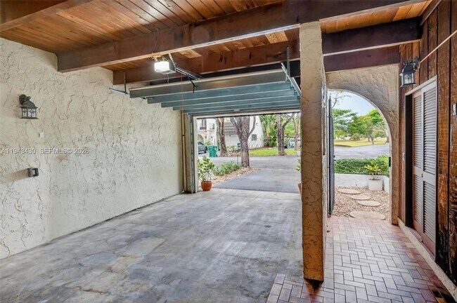 Building Photo - 8896 SW 62nd Terrace