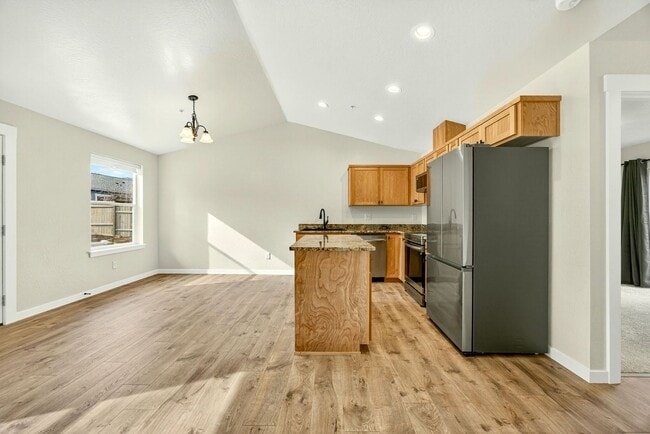 Building Photo - Brand New Single Level Home