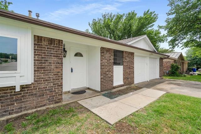 Building Photo - 6012 Whispering Ln