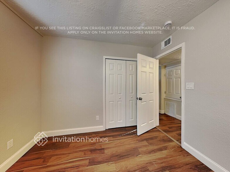 Building Photo - 822 Rosalia Dr