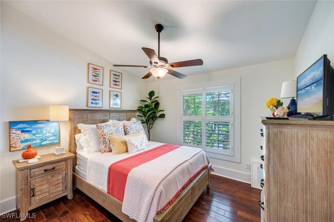 Building Photo - 2800 Lakeview Dr