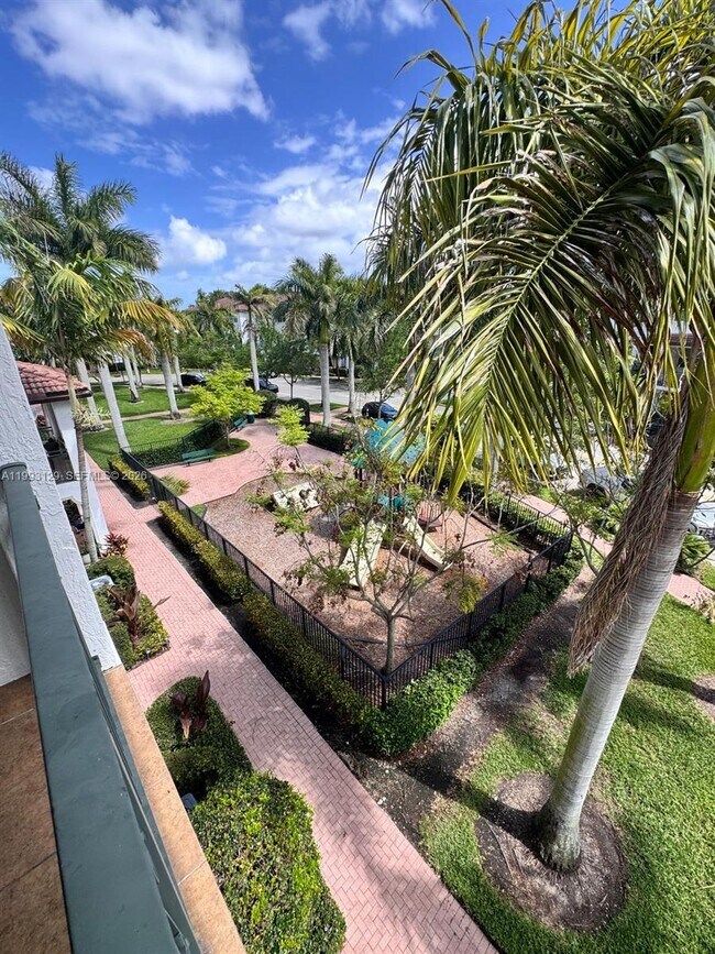 Building Photo - 11980 SW 29th St