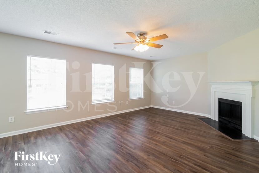 Building Photo - 528 Beverly Dr