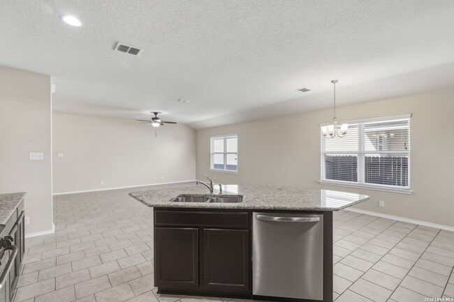 Building Photo - 8810 Double Oak