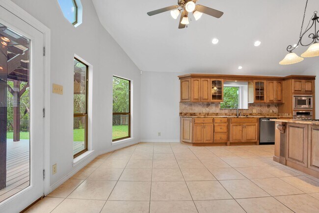 Building Photo - 2607 Knights Walk