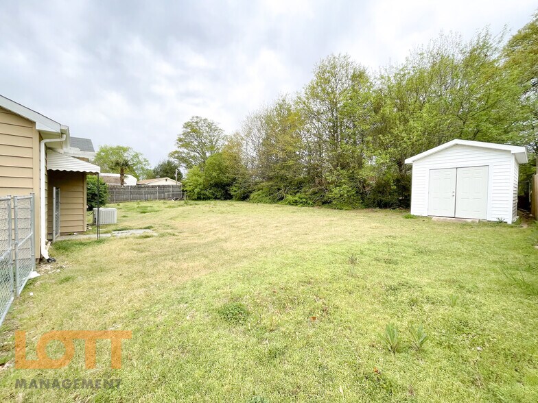 Building Photo - 3 Juanita Ct